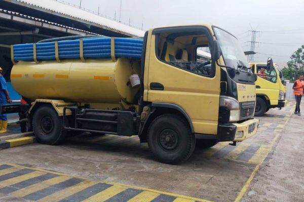 Penanganan limbah cair dan lumpur tinja yang aman